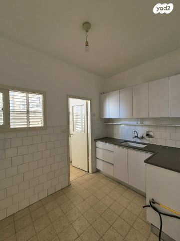 דירה, סירקין 11, בורוכוב, גבעתיים