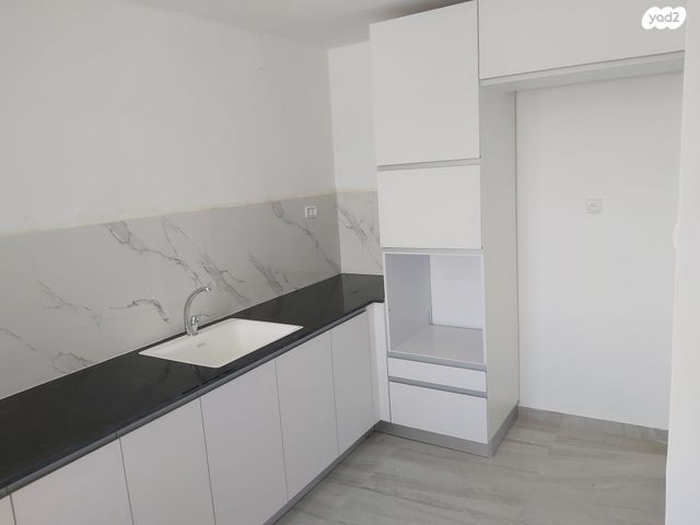 דרך הארבעה 4