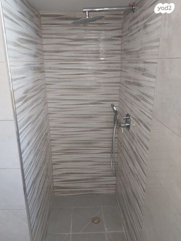 דירה, דרך הארבעה 4, אזור תעשיה זעירה, עכו