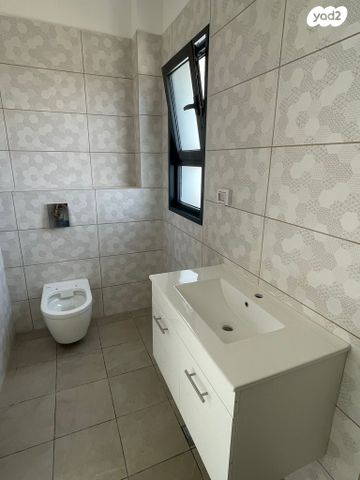 דירה, לשם 43, שאר העיר, אריאל