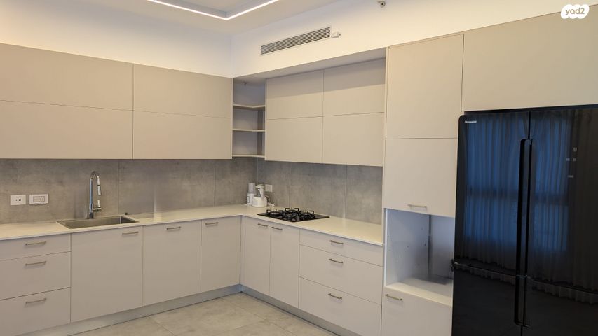 דירה, אמנון ליפקין שחק 10, נוף הטיילת, נתניה