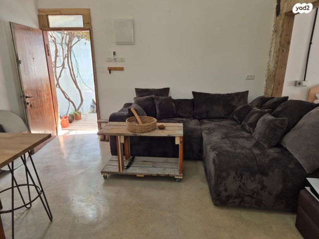 יחידת דיור, עמקה, עמקה, עמקה