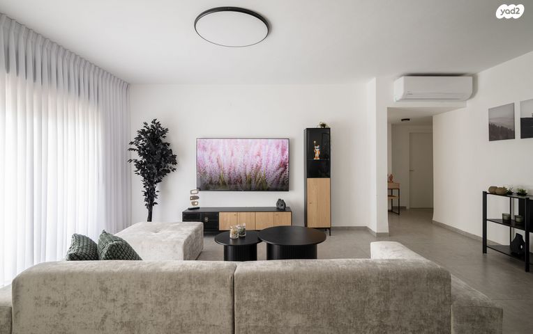 תיירות ונופש, העצמאות 111, אברמסקי, קרית אתא