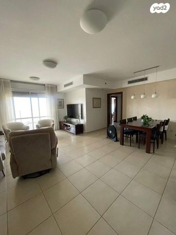 דירה, משעול גיל 7, ותיקים, כפר סבא