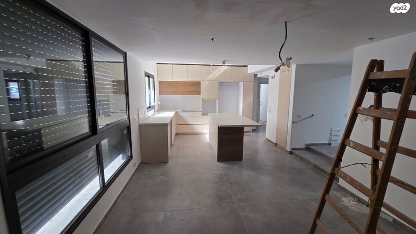 דירה, הרצל 50, מרכז, כפר סבא