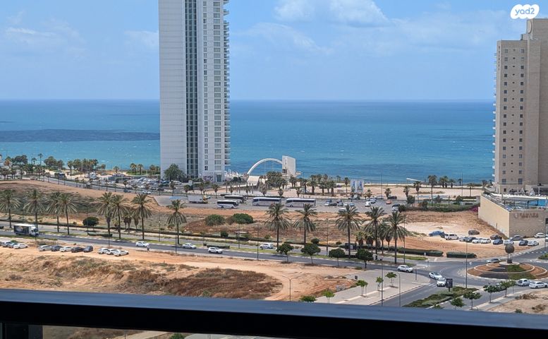 אמנון ליפקין שחק 10