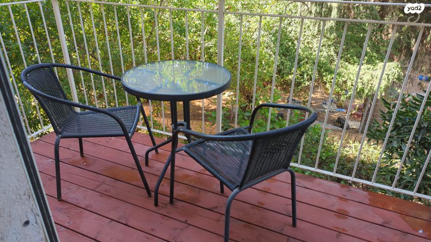 יחידת דיור, ביאליק 12, מושבה מרכז, זכרון יעקב