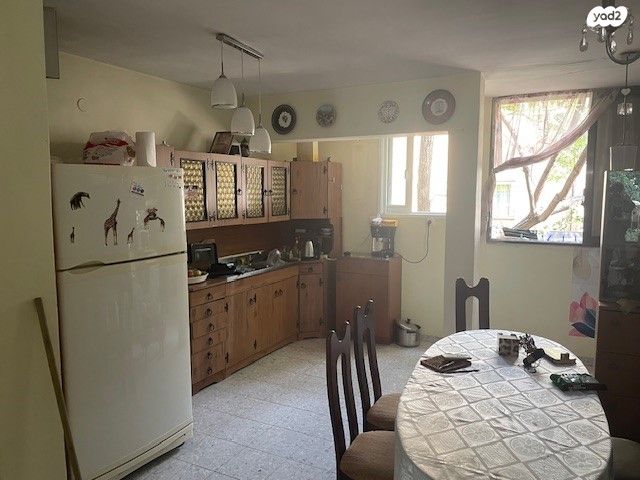 מצולות ים 38