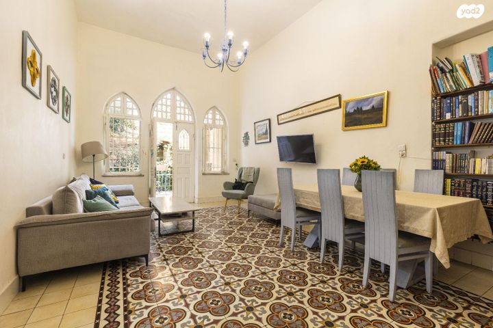 דירת גן, זאב ז'בוטינסקי 37, טלביה, קוממיות, ירושלים