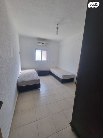 דירה, מתתיהו הכהן 4, גיורא יוספטל, דימונה