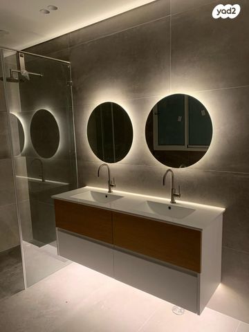 עליית הנוער 11