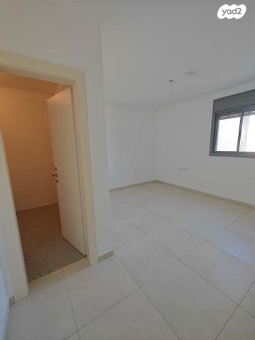 דירה, הערבה 1, גבעת טל, אלפי מנשה