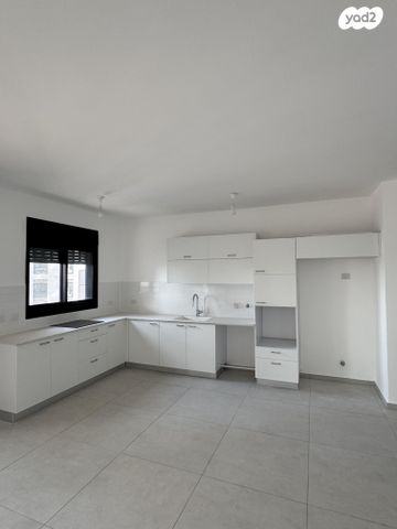 דירה, אמנון ליפקין שחק 6, נוף הטיילת, נתניה