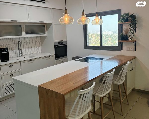 דירת גן, אלברט איינשטיין 1, פסגות אפק, ראש העין