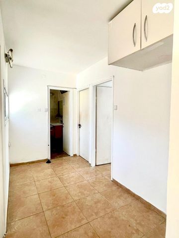 דירה, שדרות ששת הימים 17, נווה אליעזר וכפר שלם מזרח, תל אביב יפו