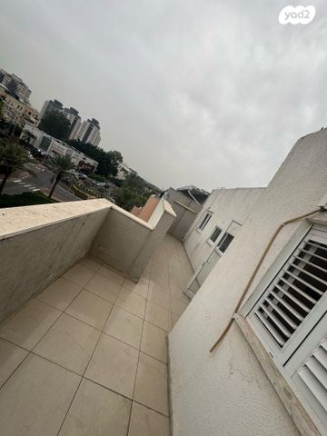 דירה, דרך מנחם בגין 20, הדר גנים, פתח תקווה