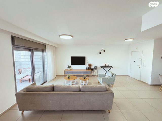 דירת גן, אלברט איינשטיין 1, פסגות אפק, ראש העין