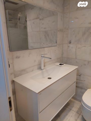 דירת גן, יורדי ים 1, מרינה, הרצליה