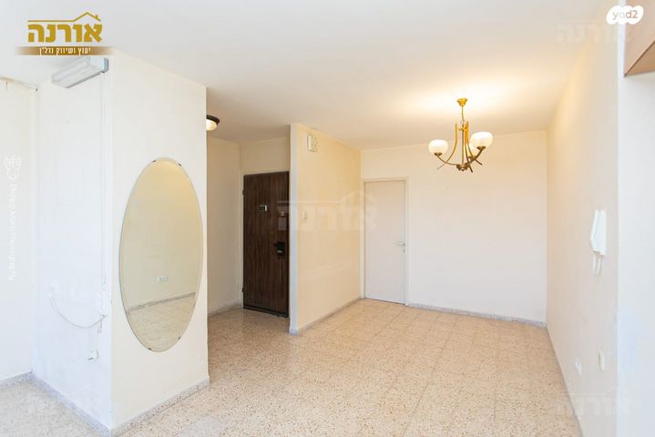 דירה, ליאון בלום, חיפה