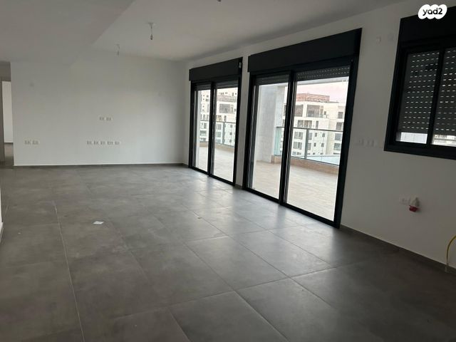 גג/ פנטהאוז, מור, אור ים, אור עקיבא