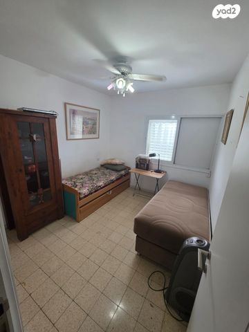 דירה, שדרות ח"ן 10, צור שלום, קרית ביאליק