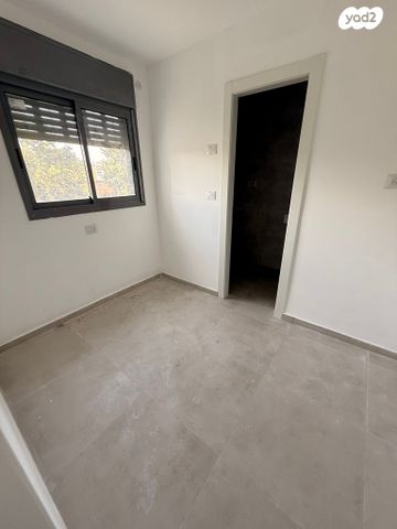 דירה, אילת 68, חולון