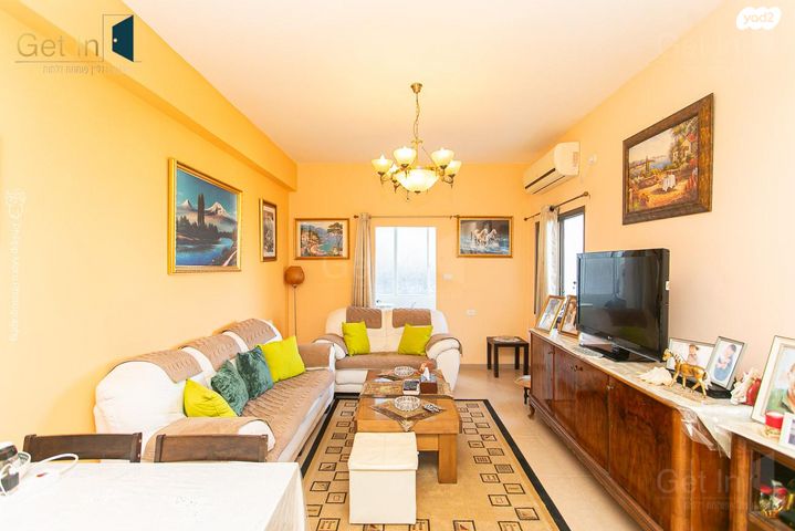 דירה, הגפן, עבאס, חיפה