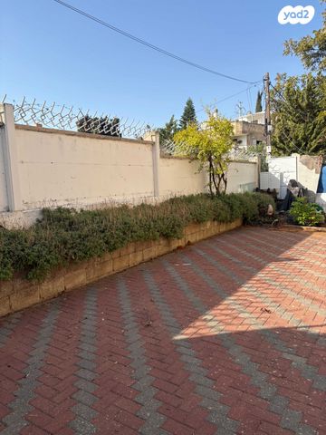 דירה, השחר, גבעת שמואל