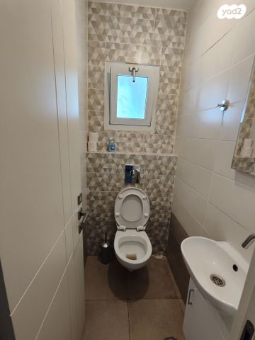 דירה, שכונה י"א, באר שבע