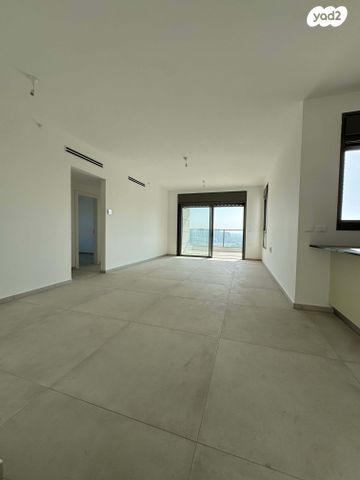 דירה, משה דיין, אפרידר, אשקלון