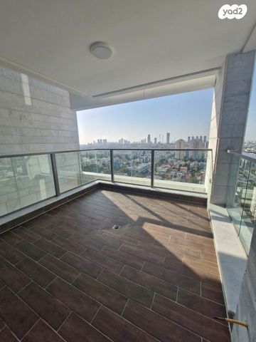 דירה, יעקב פיכמן 1, קרית אילון, חולון