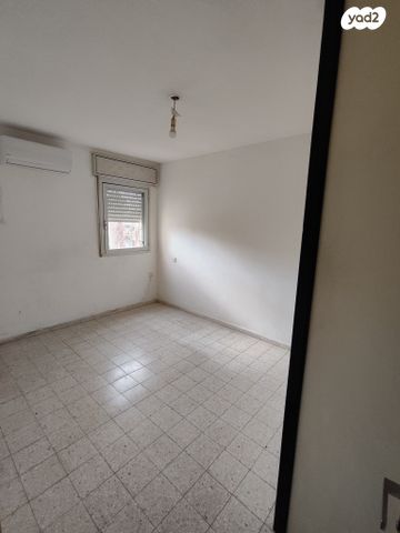 דירה, שכונה י"א, באר שבע