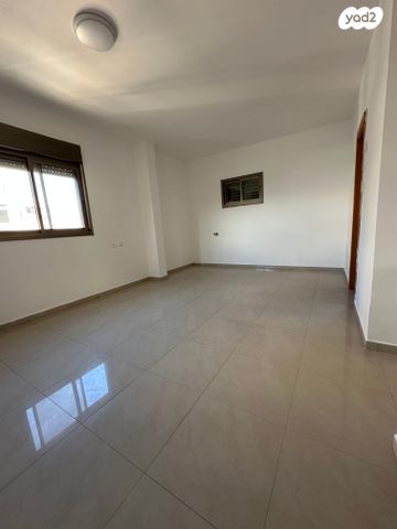 דירה, פייר קניג 11, נוף הטיילת, נתניה