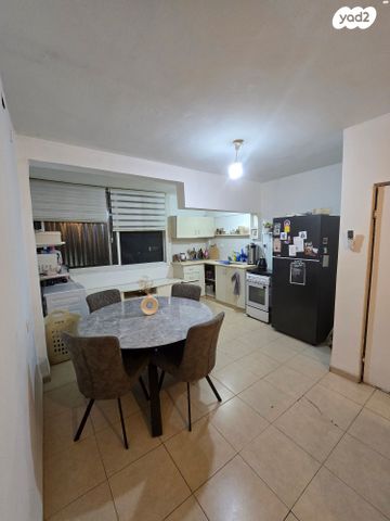 דירה, שכונה ותיקה - מרכז העיר, מעלות תרשיחא