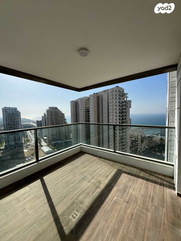 דירה, משה דיין, אפרידר, אשקלון