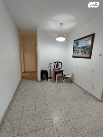 דירה, שכונה י"א, באר שבע