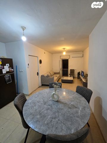 דירה, שכונה ותיקה - מרכז העיר, מעלות תרשיחא