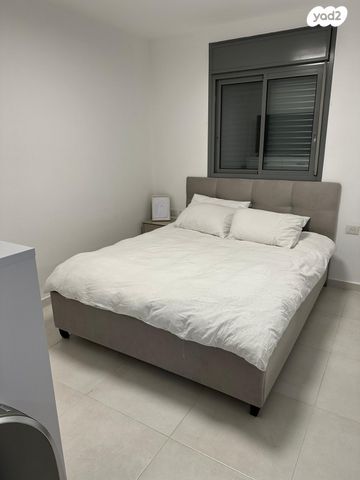 דירה, ניסים אלוני, פסגות אפק, ראש העין