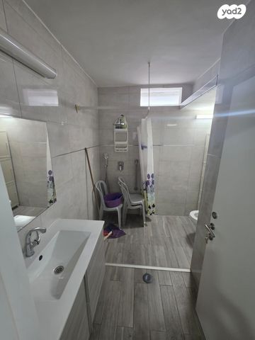 דירה, שדרות ח"ן 10, צור שלום, קרית ביאליק