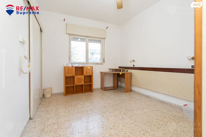 דירה, ביכורים 60, מרכז הכרמל, חיפה