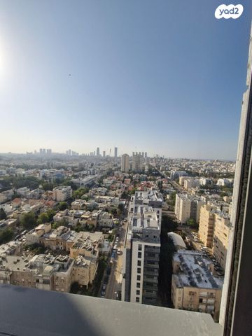 דירה, יעקב פיכמן 1, קרית אילון, חולון