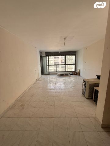 דירה, אילת 68, חולון