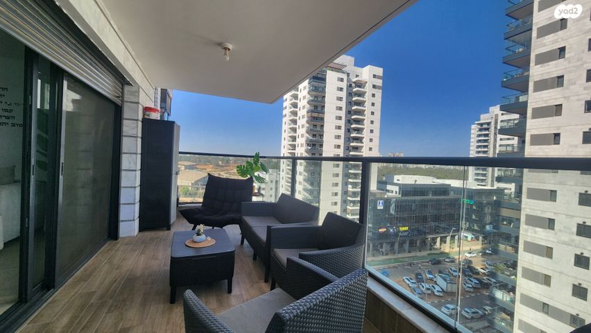 שדרות יצחק שמיר 