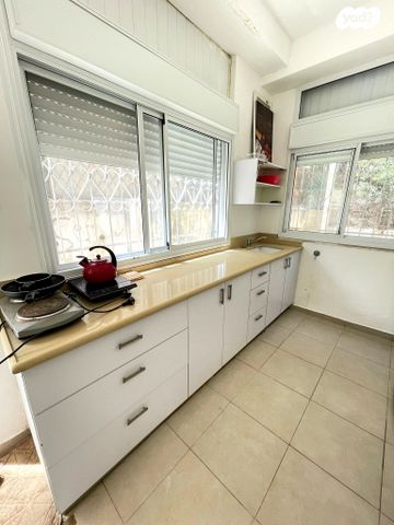 עמק הזיתים 15