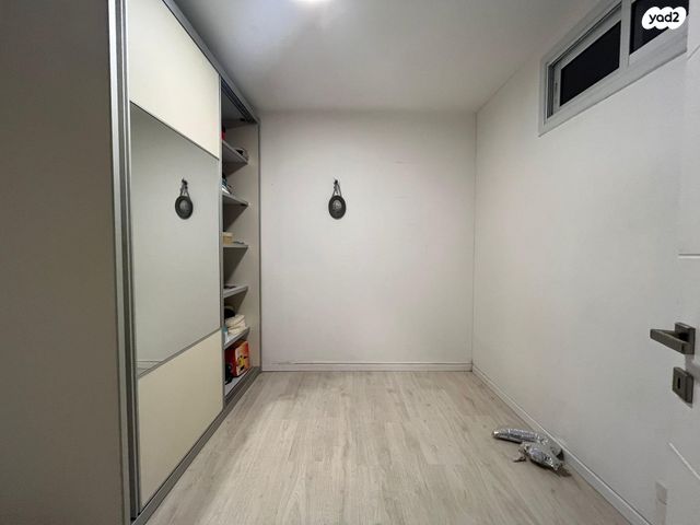 דירת גן, נתיב המזלות, פסגת זאב, ירושלים