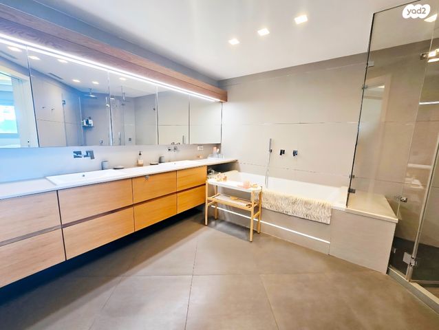 דירת גן, מאיר יערי, כוכב הצפון, תל אביב יפו