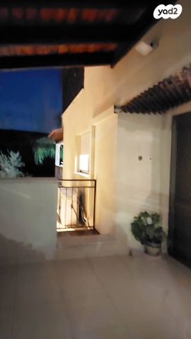 דו משפחתי, קהילת יהדות צרפת, הזיתים, מעלות תרשיחא