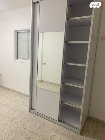 דירה, ב' / צפון מערב העיר, רחובות