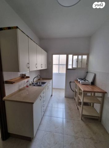 יהושע חנקין 77