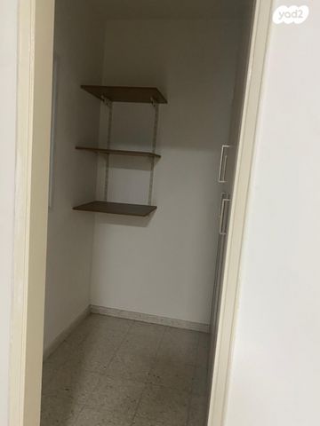 דירה, ב' / צפון מערב העיר, רחובות